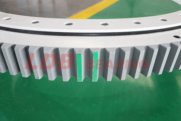 風力發(fā)電機轉盤軸承